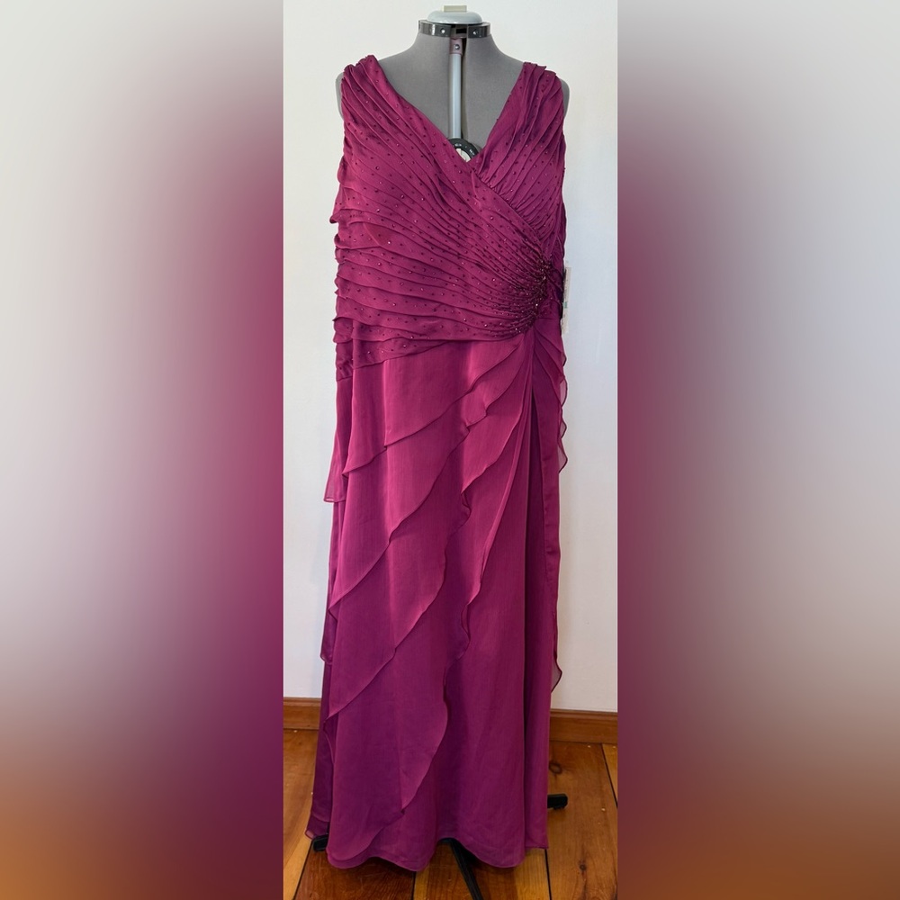 Beautiful Plum Beaded Ruffled Dress, size 24W